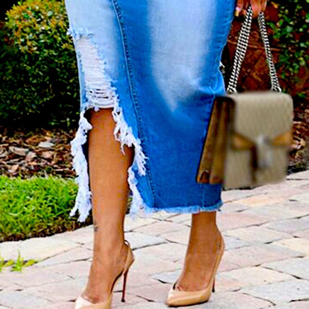 Asymmetrical blue Jean skirt.